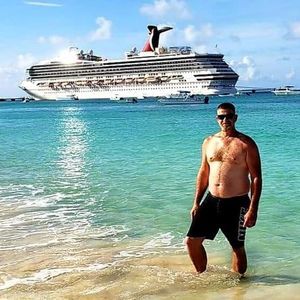 Meet your Posher, Bobby